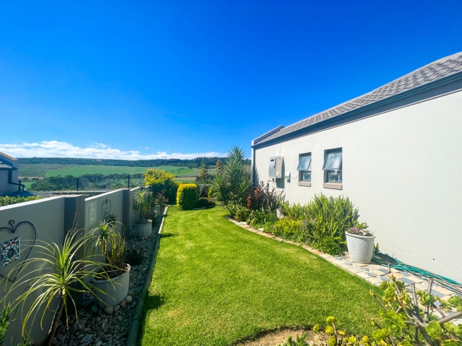 2 Bedroom Property for Sale in Reebok Western Cape